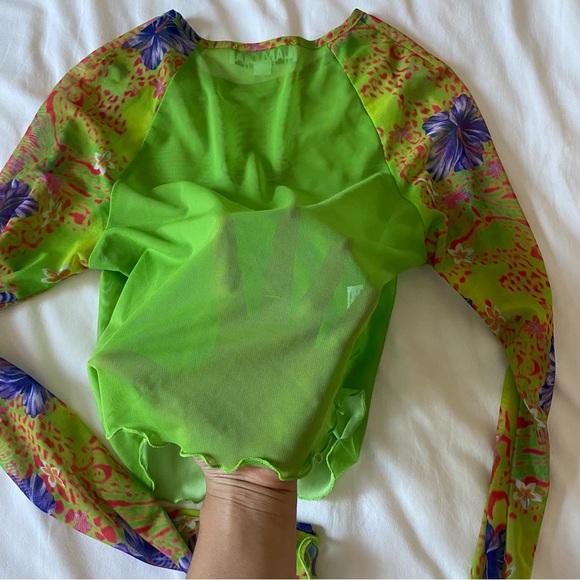 I AM GIA. Mesh Green Long sleeve. Size Small - Picture 4 of 7